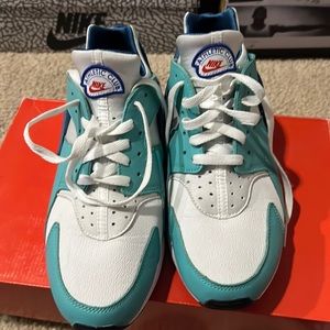 Nike air huarache 10 1/2 men’s